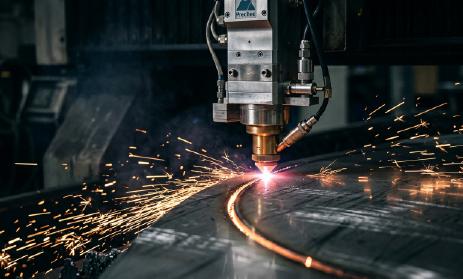 5 Advantages of Fiber Laser Welding Over Traditional Methods Featured Image